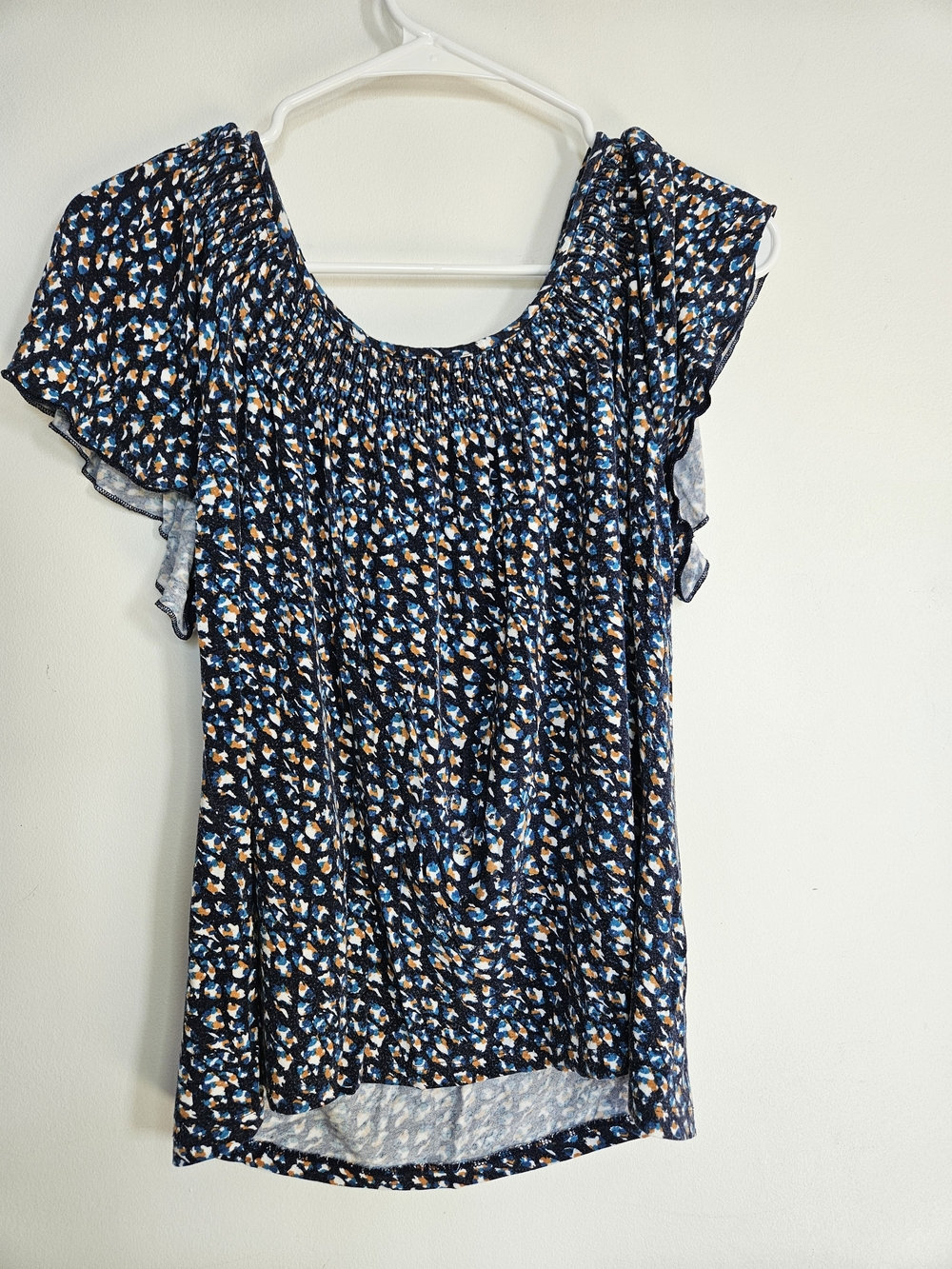 Reitmans Neckline Flutter Sleeve Floral Animal Abstract Print Top L🔥